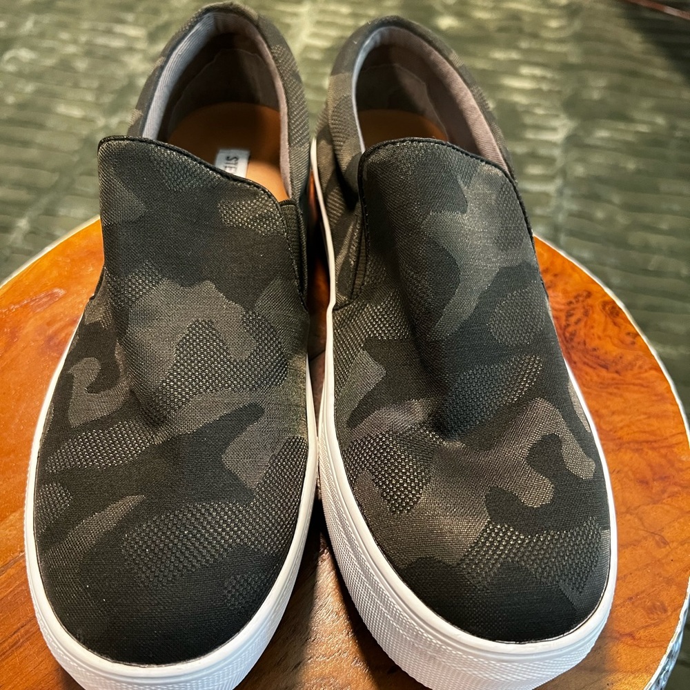 Steve Madden Camo Sneakers